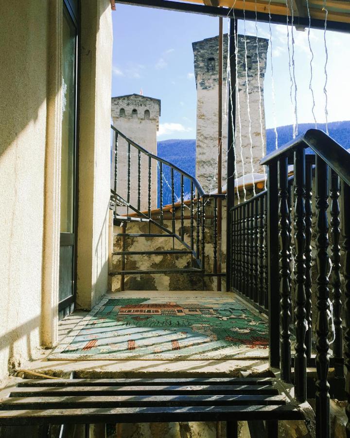 Old View Hotel Местия Екстериор снимка